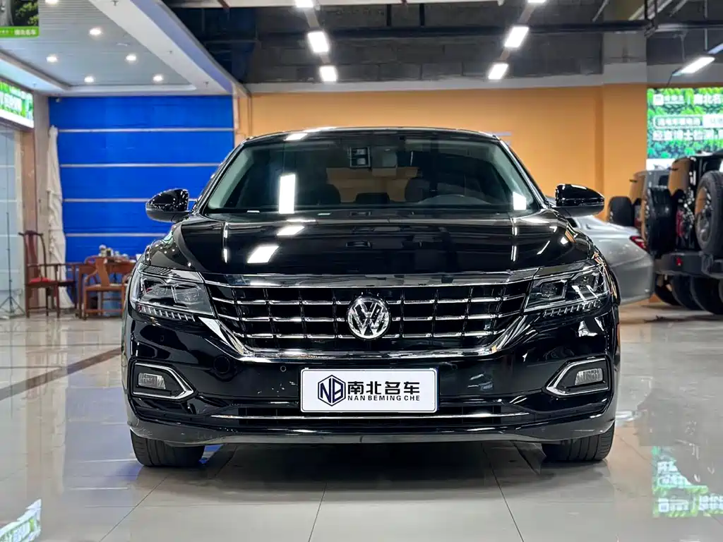 Passat 2019 330TSI Deluxe Edition National VI купить на сайте DeffCars