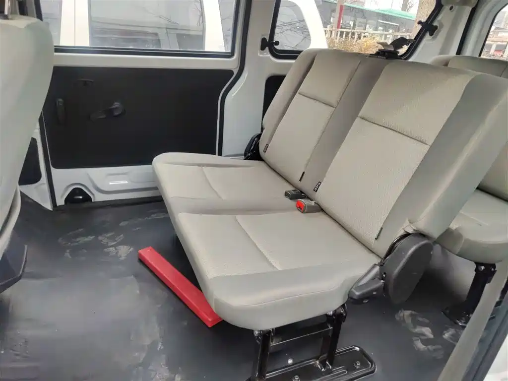 Hiace X30 2023 1.5L super luxury bus 5/6/7 seats non-air conditioning version SWC15M купить на сайте DeffCars