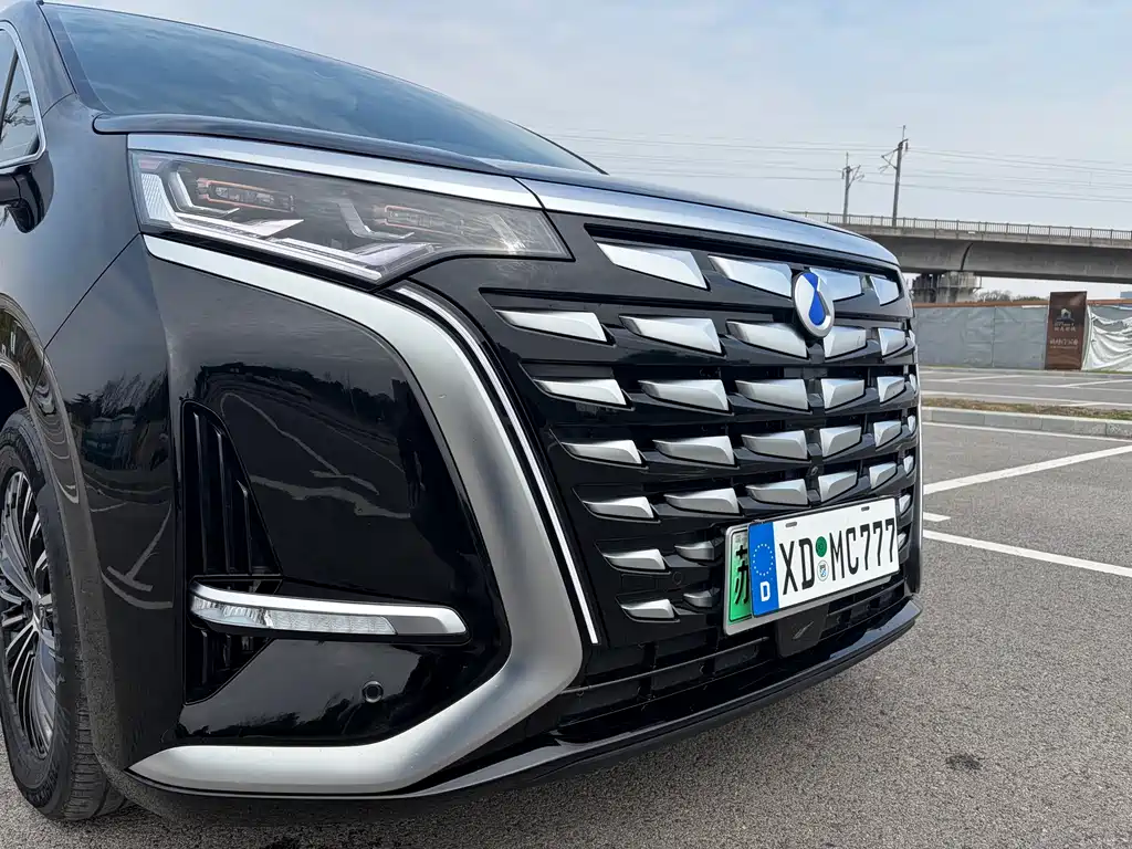 Denza D9 2022 DM-i 970 four-wheel drive flagship model купить на сайте DeffCars