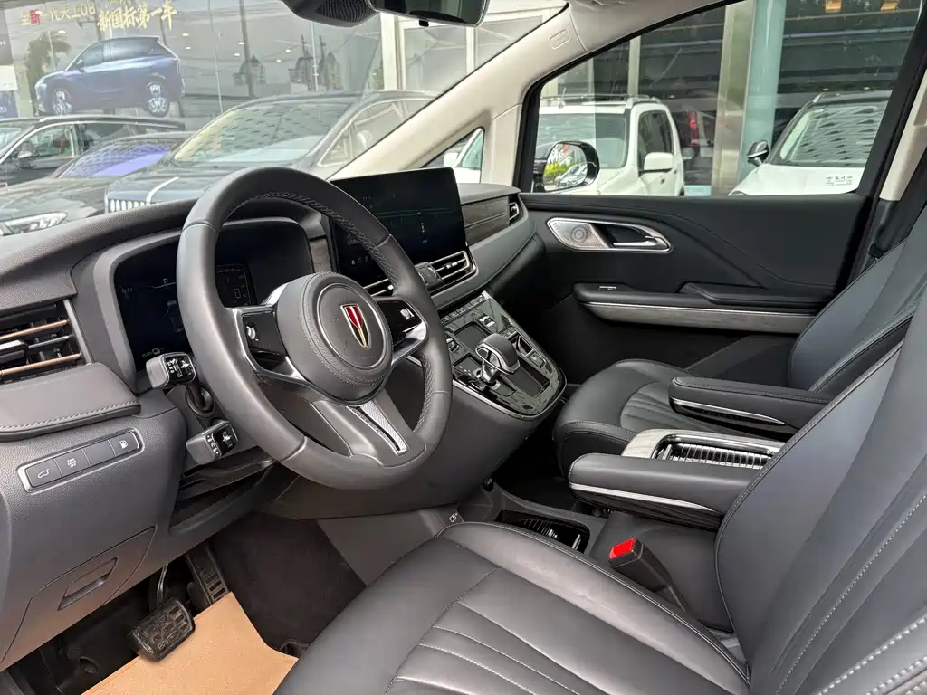 Red Flag Hongqi HQ9 PHEV 2024 2.0T 4WD Business Edition купить на сайте DeffCars