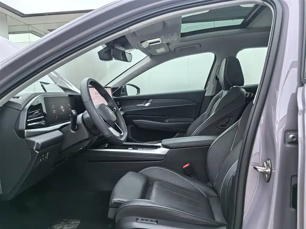 Passat 2025 Pro 380TSI Dragon Edition купить на сайте DeffCars