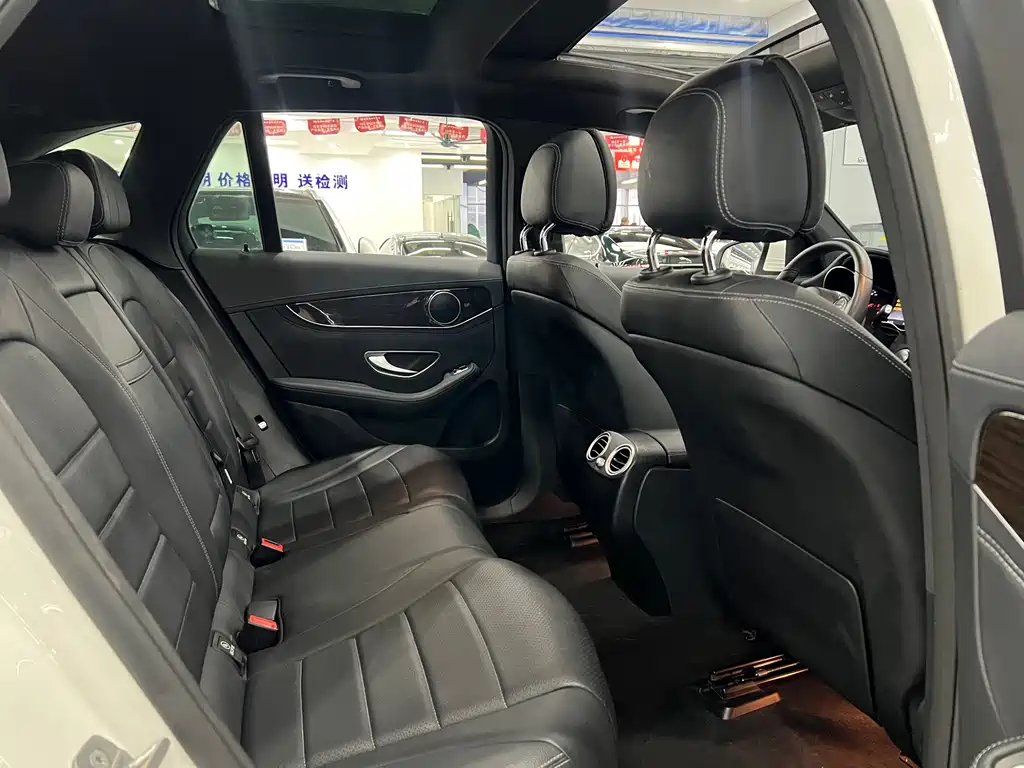 Mercedes-Benz GLC 2017 GLC 260 4MATIC luxury model купить на сайте DeffCars