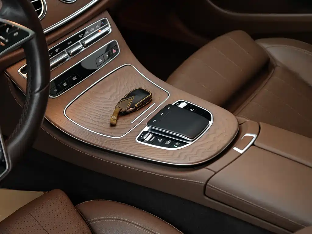 Mercedes-Benz E-Class 2022 E 260 L 4MATIC купить на сайте DeffCars
