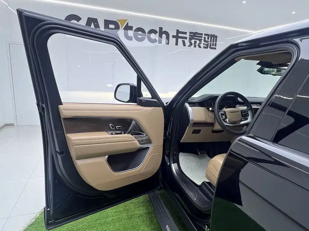 Range Rover 2024 3.0 L6 360PS Grand Edition купить на сайте DeffCars