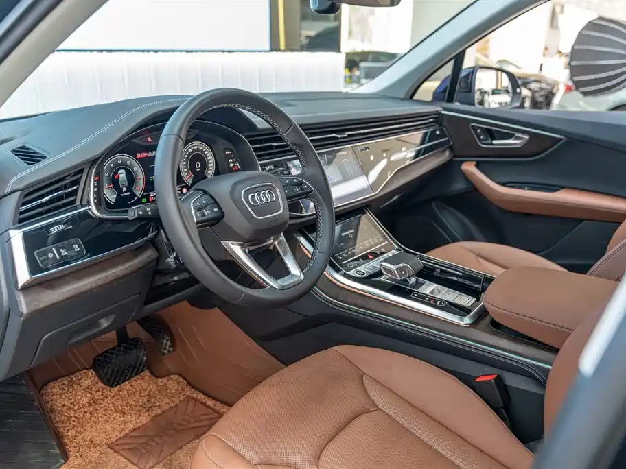 Audi Q7 2025 45 TFSI quattro S line Black Warrior купить на сайте DeffCars