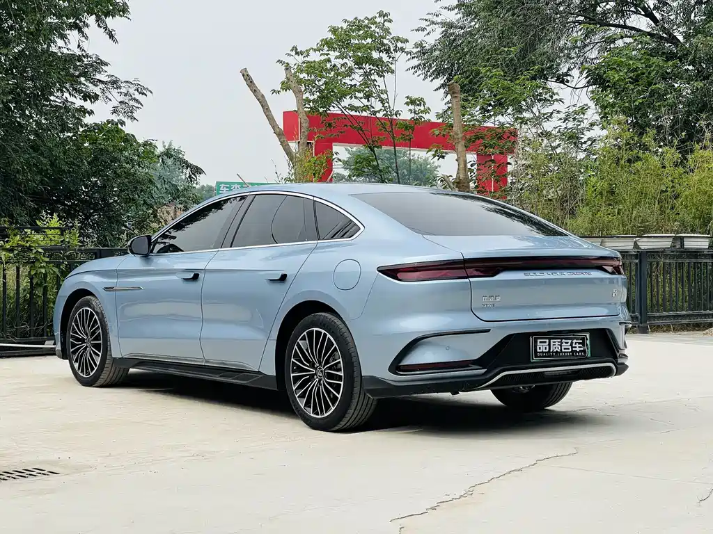 Han 2024 DM-i Honor Edition 121KM Honor Type купить на сайте DeffCars