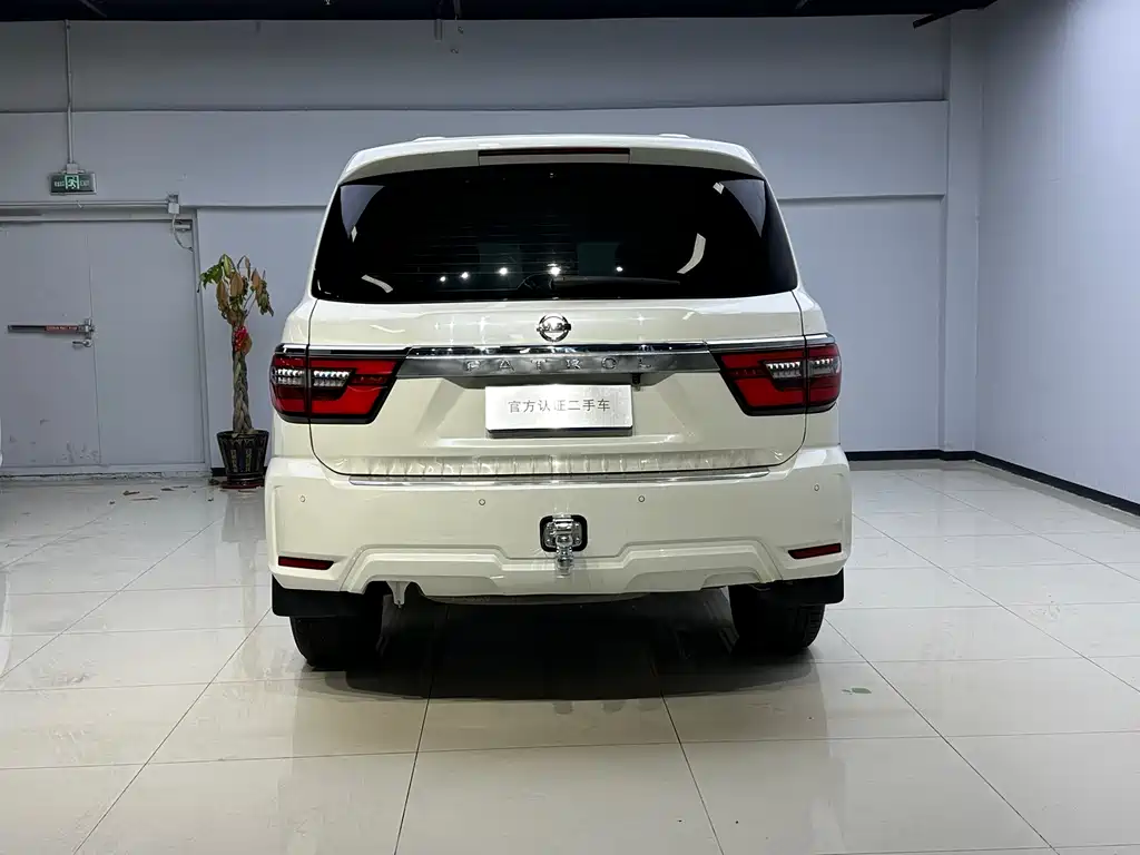 Patrol 2018 4.0L LinkedIn model купить на сайте DeffCars