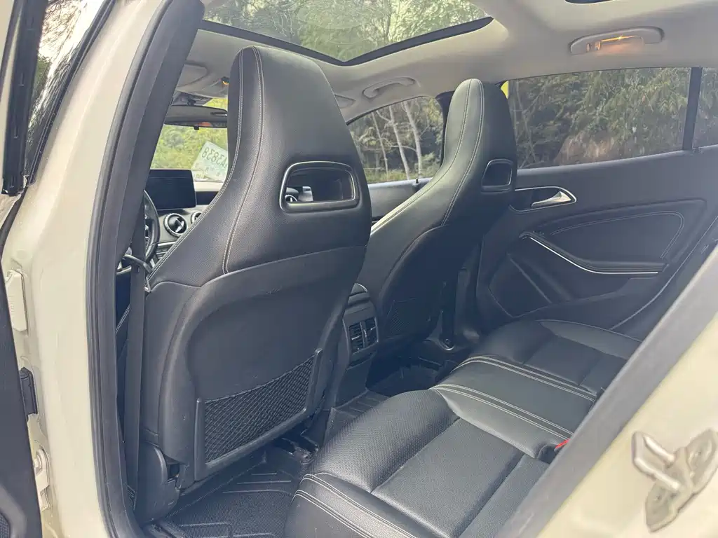 Mercedes-Benz GLA 2017 GLA 200 Dynamic купить на сайте DeffCars