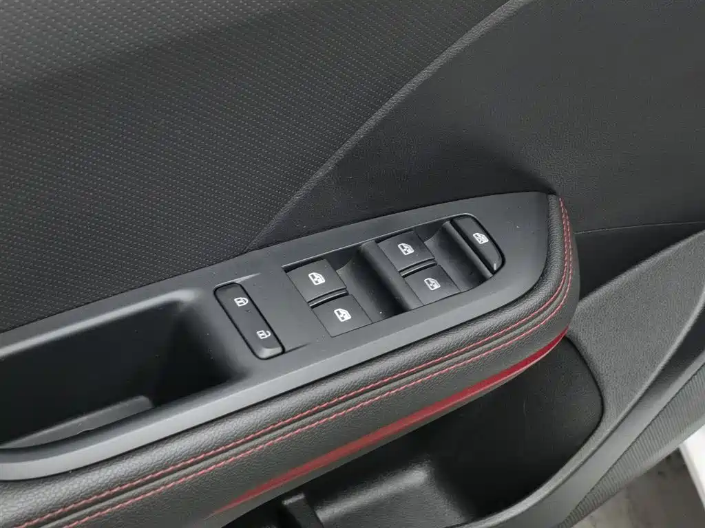 Cruze 2020 mild hybrid RS 330T automatic smooth version купить на сайте DeffCars