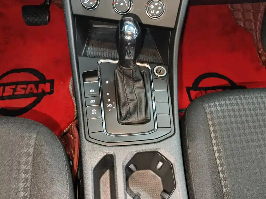 Bora 2021 1.5L automatic fashion smart connected version купить на сайте DeffCars
