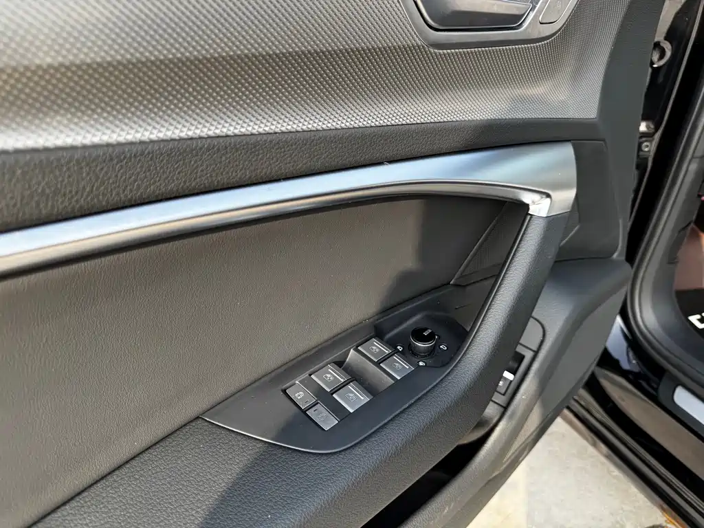 Audi A6L 2024 45 TFSI Premium Dynamic Model купить на сайте DeffCars