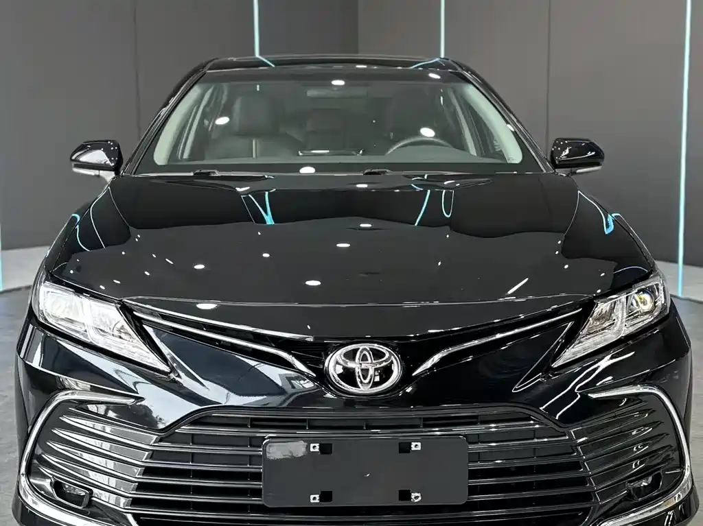 Camry 2022 2.0GVP Leading Edition купить на сайте DeffCars
