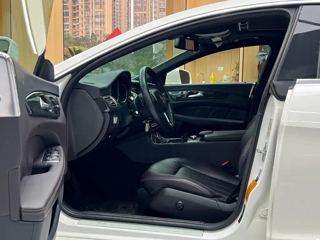 Mercedes-Benz CLS 2012 CLS 300 CGI купить на сайте DeffCars