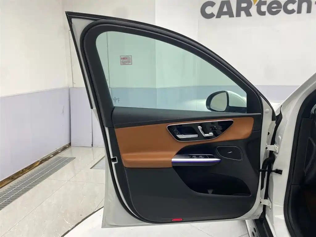 Mercedes-Benz GLC 2023 GLC 300 L 4MATIC Dynamic 5-seater купить на сайте DeffCars