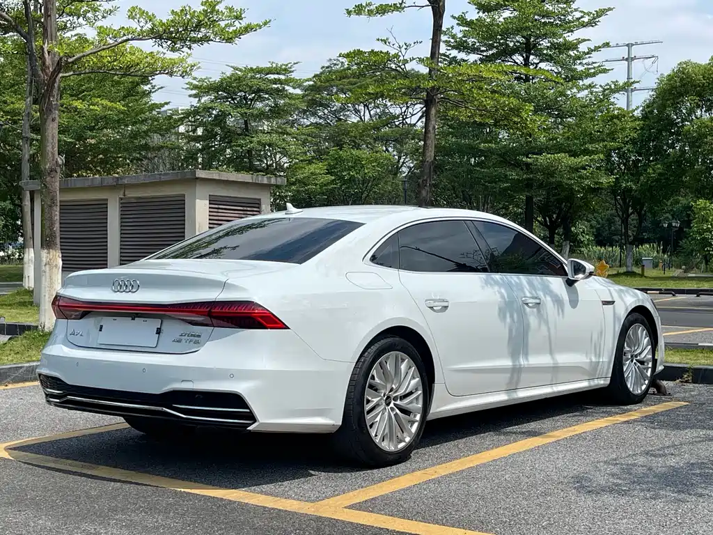 Audi A7L 2022 45 TFSI S-line Dream Building New Edition купить на сайте DeffCars