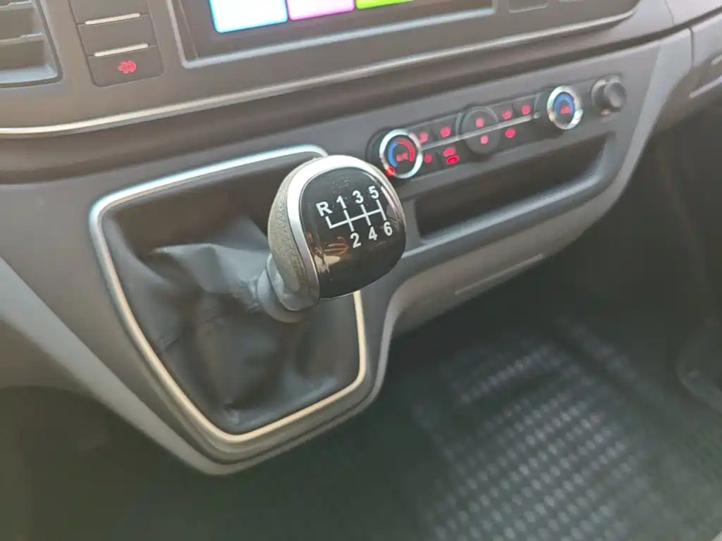 V80 2024 AoYuntong value version 6MT long axis mid-top 127Ps 6/7/8/9 seats купить на сайте DeffCars