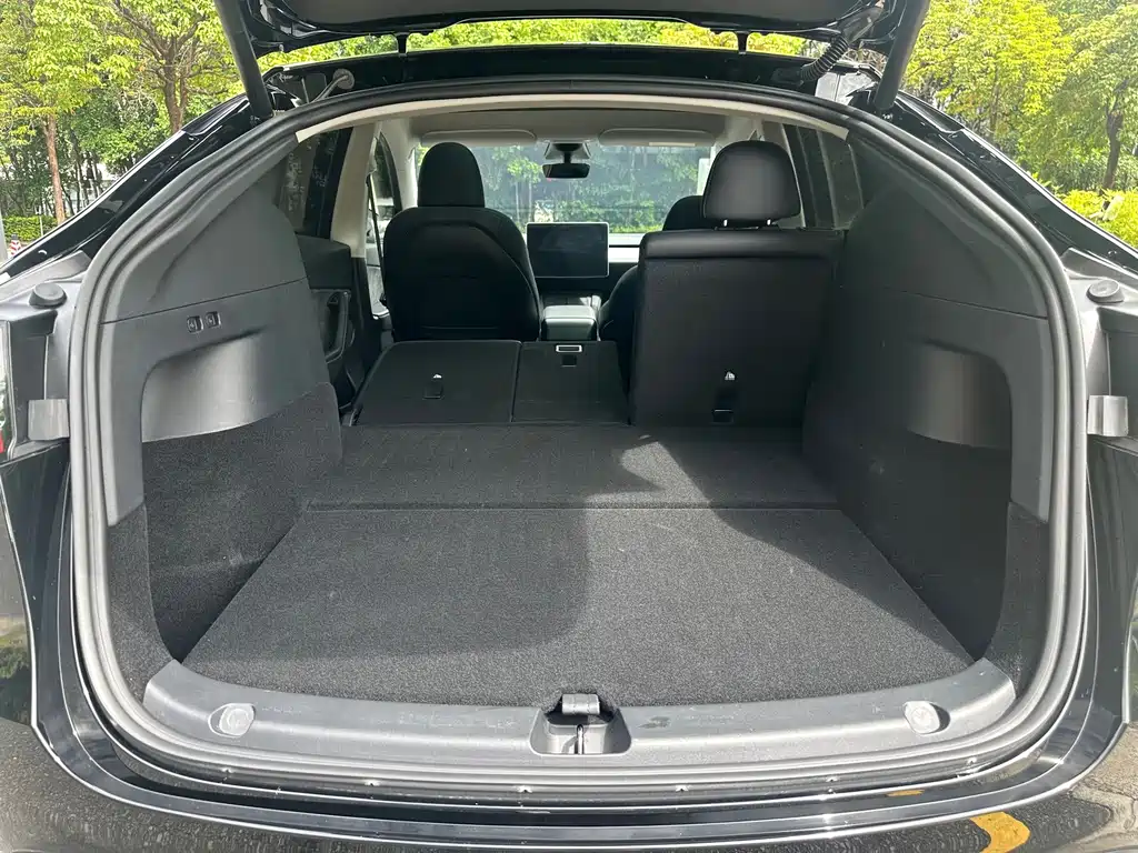 Model Y 2023 rear-wheel drive version купить на сайте DeffCars
