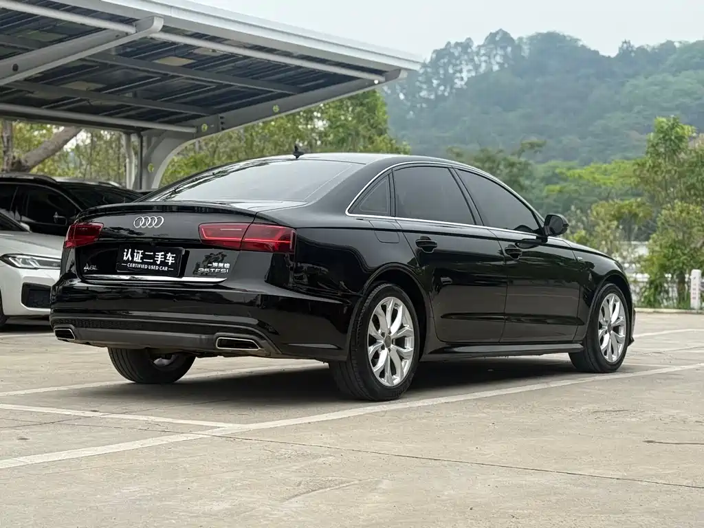 Audi A6L 2018 30th Anniversary Model 35 TFSI Fashion Model купить на сайте DeffCars