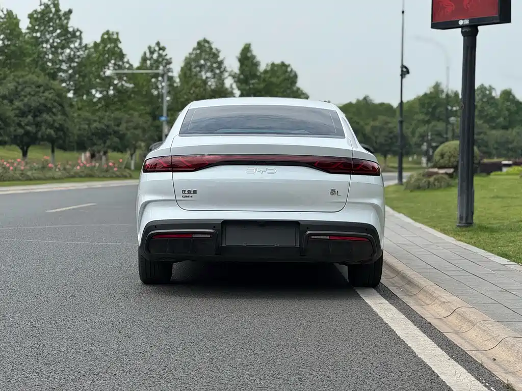 Qin L 2024 DM-i 120KM leading model купить на сайте DeffCars