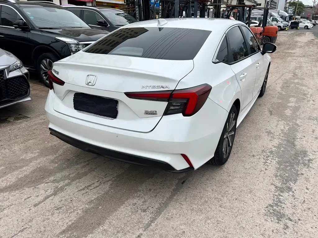 Stylish 2022 240TURBO CVT Deluxe Edition купить на сайте DeffCars