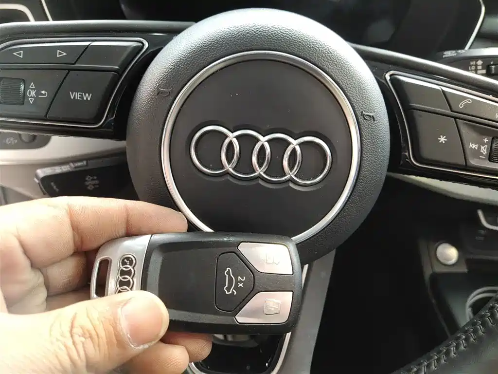 Audi A4L 2020 40 TFSI Fashionable and Dynamic купить на сайте DeffCars