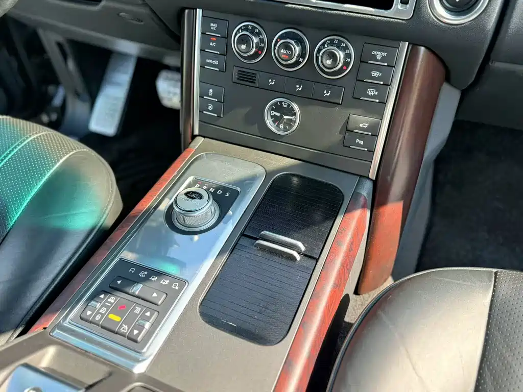 Range Rover 2012 4.4 TDV8 купить на сайте DeffCars
