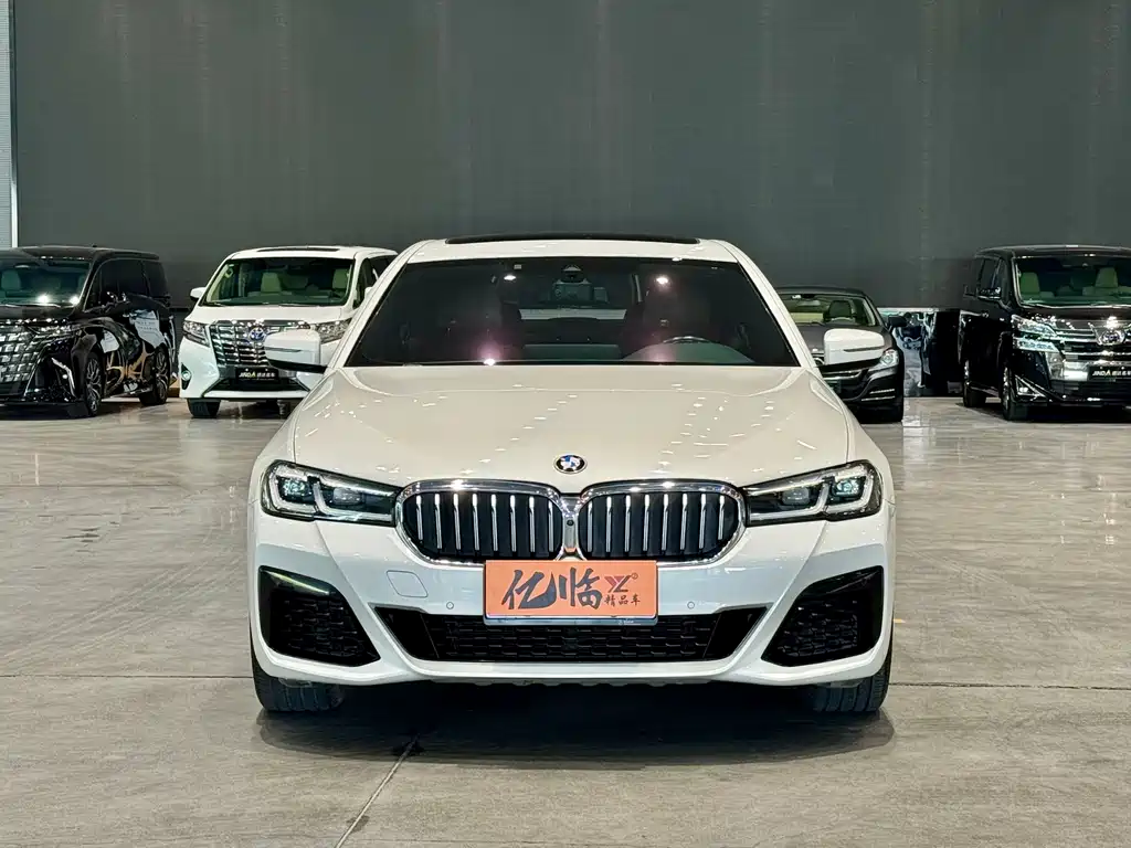 BMW 5 Series 2022 Facelift 530Li Exclusive M Sports Package купить на сайте DeffCars
