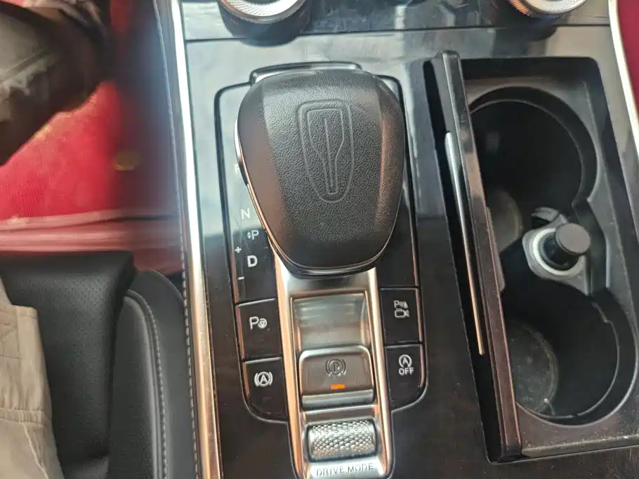 Hongqi H9 2020 3.0T Zhilian Qichang Edition купить на сайте DeffCars