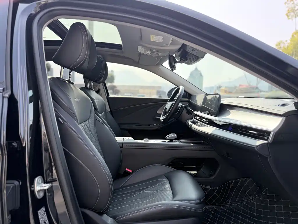 Arrizo 8 2025 model 2.0T DCT power купить на сайте DeffCars