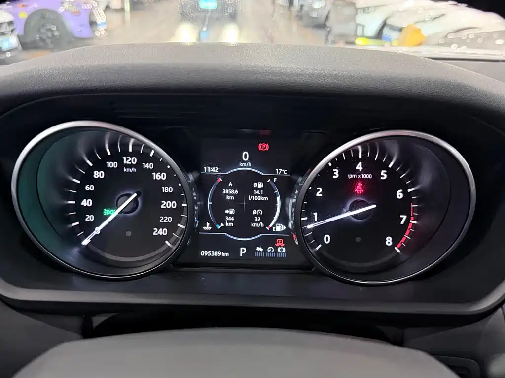 Discover 2017 3.0 SC V6 HSE купить на сайте DeffCars