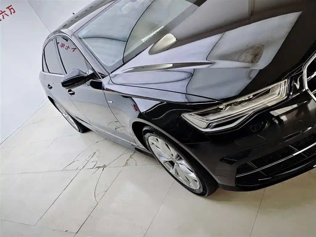 Audi A6L 2018 30th Anniversary Model 35 TFSI Fashion Model купить на сайте DeffCars