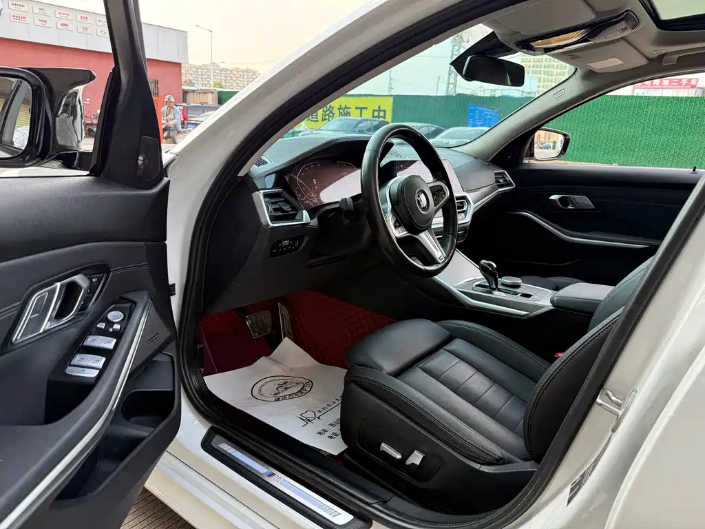 BMW 3 Series 2021 325i M Sports Night Package купить на сайте DeffCars