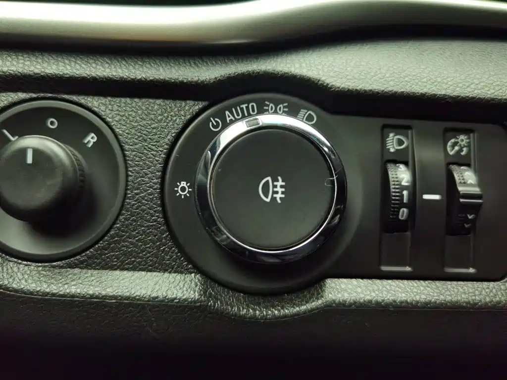 Yinglang 2021 model model 1.5L automatic elite model купить на сайте DeffCars