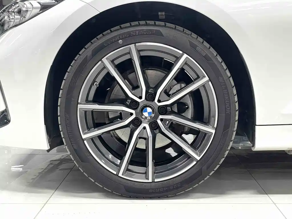 BMW 3 Series 2023 320Li M Sports Package купить на сайте DeffCars