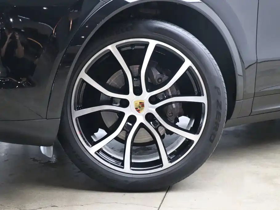 Cayenne 2023 3.0T Platinum Edition купить на сайте DeffCars