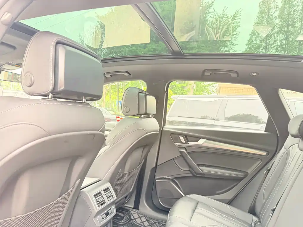 Audi Q5L 2023 40T luxury and dynamic model купить на сайте DeffCars