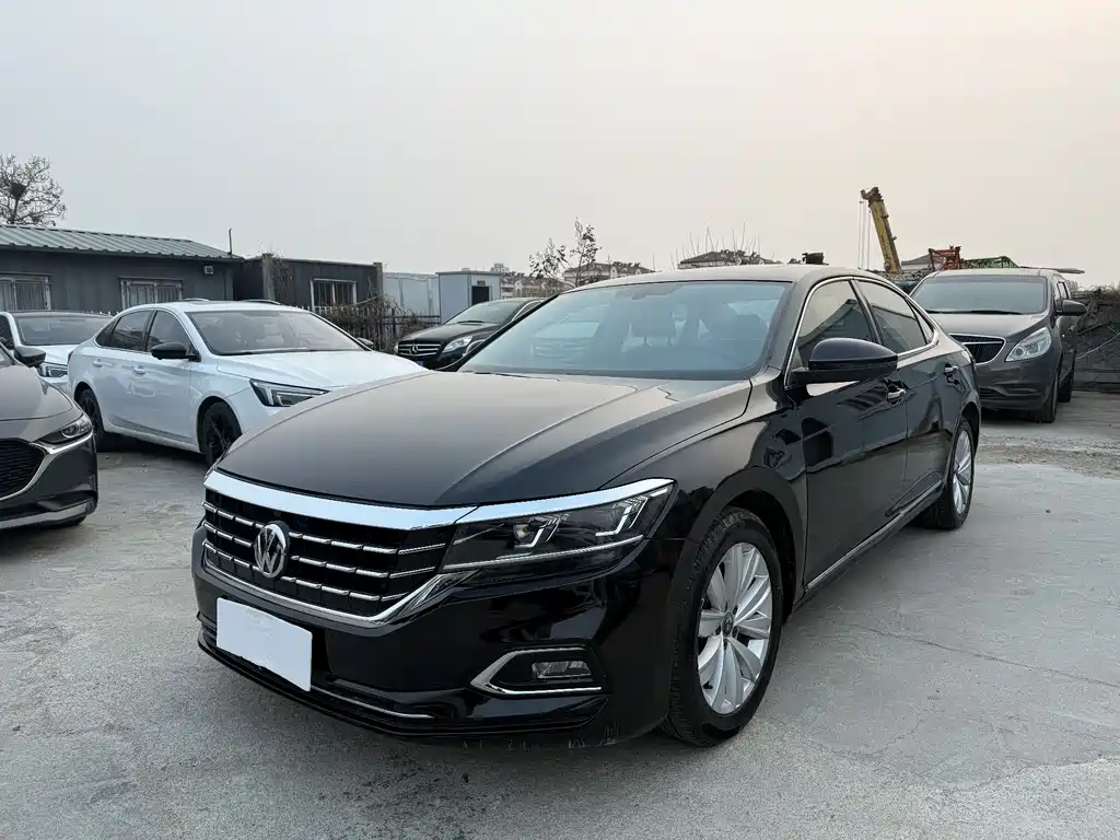 Passat 2019 330TSI Elite Edition National VI купить на сайте DeffCars