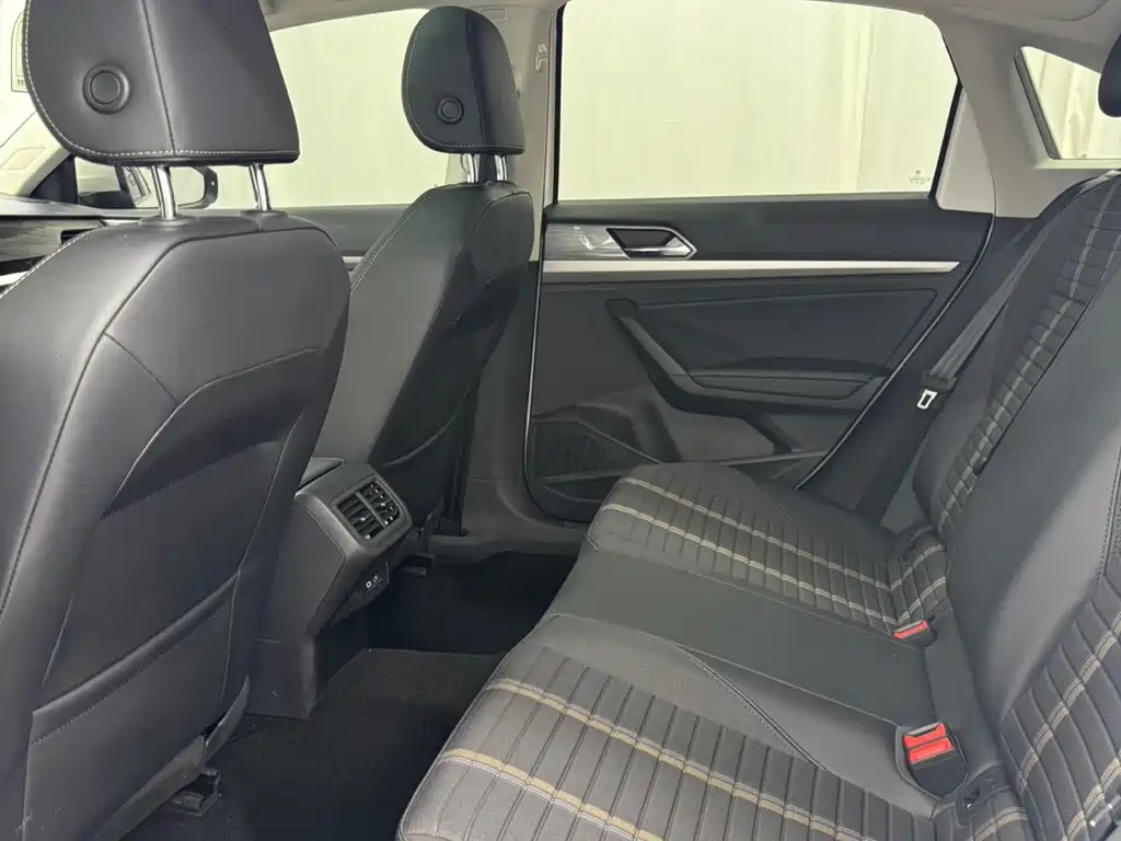 Lavida 2022 280TSI DSG Comfort Edition купить на сайте DeffCars