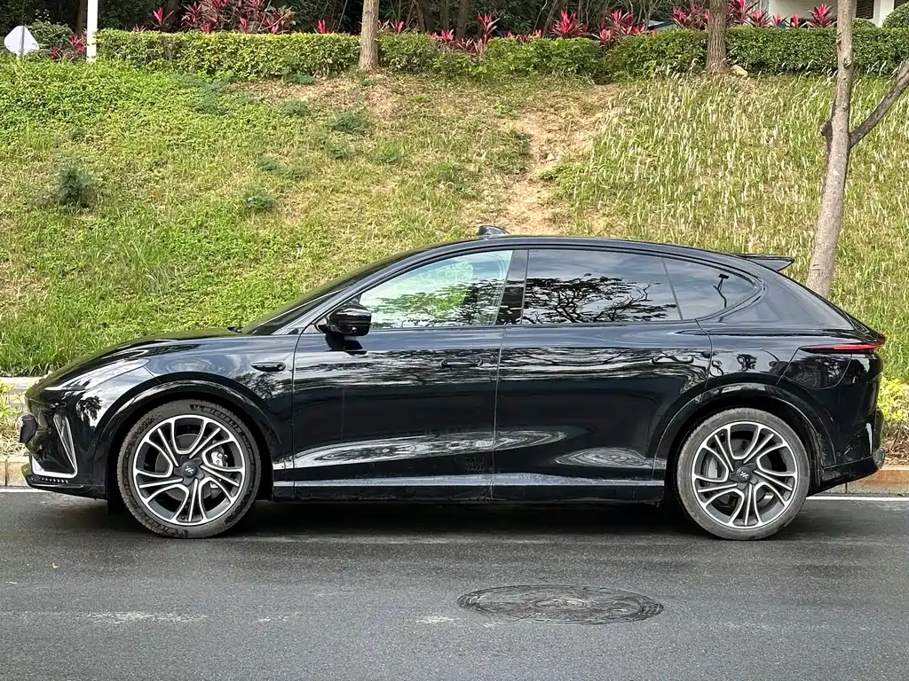 Zhiji LS7 2025 Renewed Ultra купить на сайте DeffCars