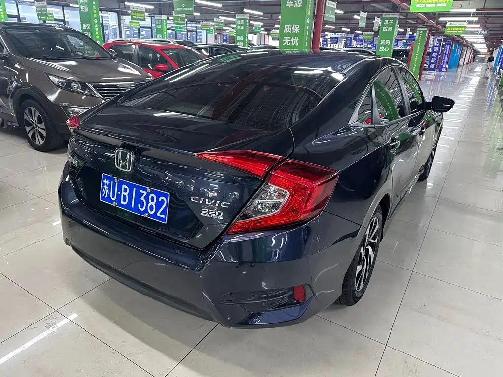 Civic 2016 220TURBO CVT Deluxe Edition купить на сайте DeffCars