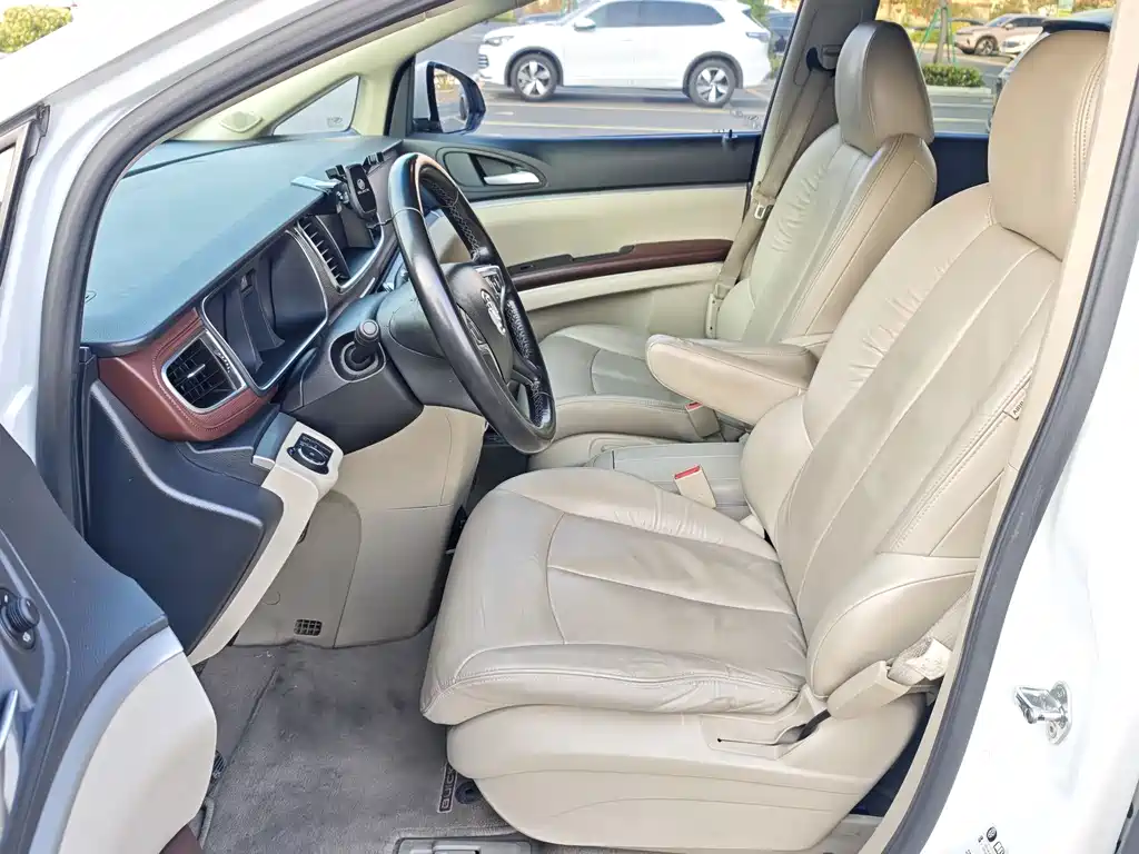 Buick GL8 2017 25S Premium Type National V купить на сайте DeffCars