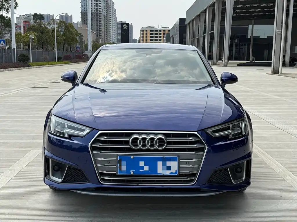 Audi A4L 2019 40 TFSI Fashion Type National VI купить на сайте DeffCars