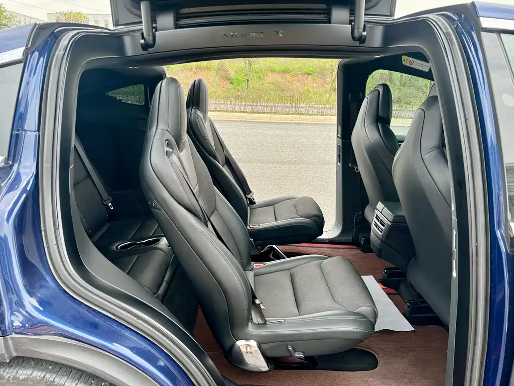 Model X 2017 Model X 100D Long Range Edition купить на сайте DeffCars