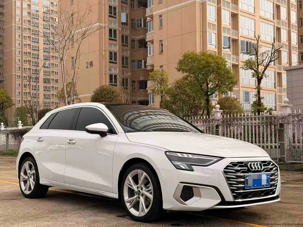 Audi A3 2023 Sportback 35 TFSI stylish and sporty купить на сайте DeffCars