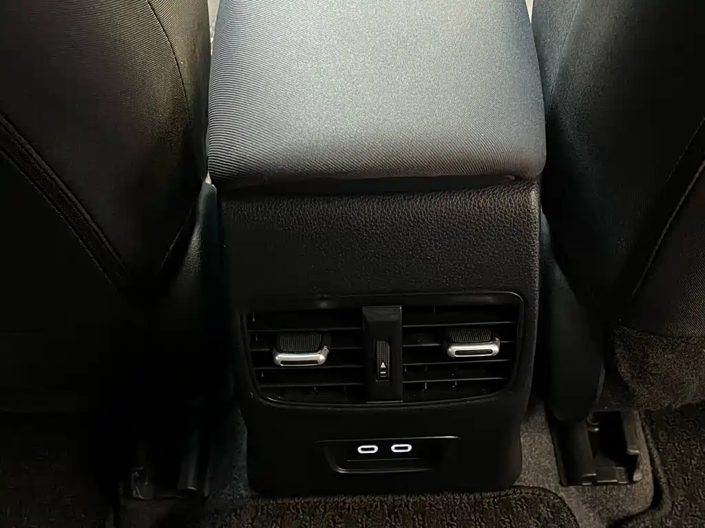 Corolla 2023 1.8L Intelligent Electric Hybrid Dual Engine Elite Edition купить на сайте DeffCars