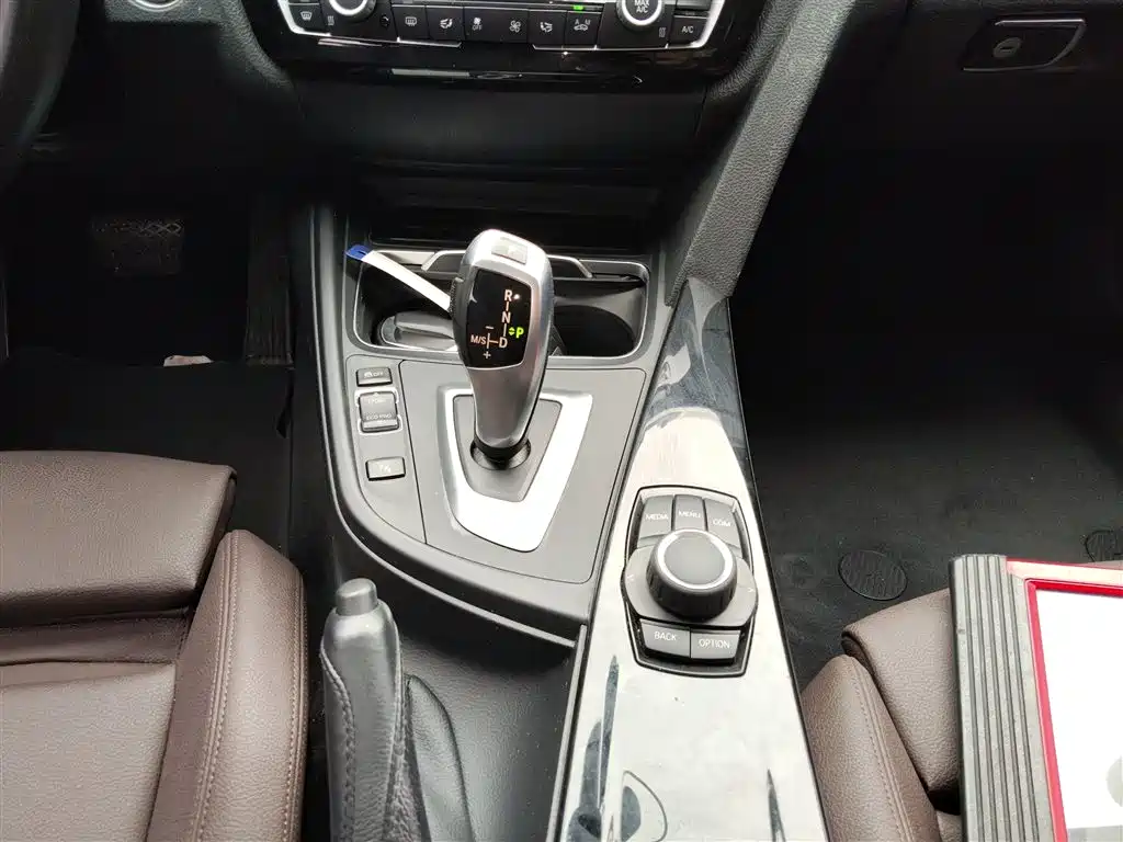 BMW 3 Series 2018 320Li Fashion Model купить на сайте DeffCars