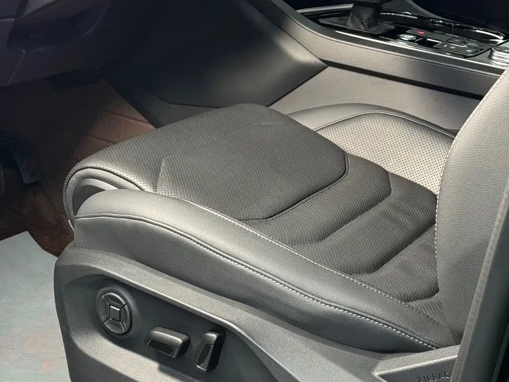 Touareg 2019 3.0TSI Ruifeng Edition National VI купить на сайте DeffCars