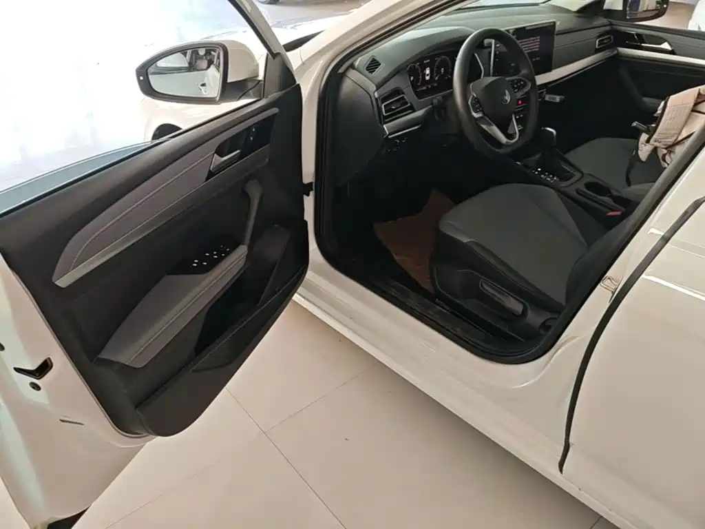 Lavida 2024 1.5L Automatic Starry Sky Five Million Edition купить на сайте DeffCars