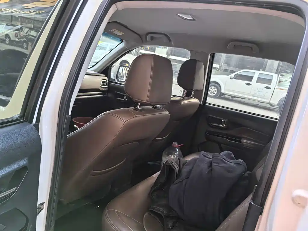 Fengjun 6 2017 2.4L gasoline two-wheel drive elite 4G69 купить на сайте DeffCars