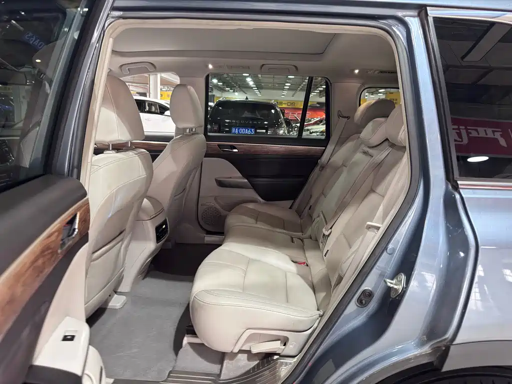 Trumpchi GS8 2017 320T 2WD Luxury Connected Edition (seven seats) купить на сайте DeffCars